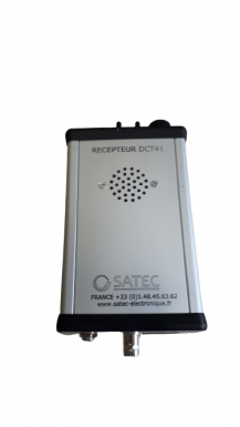 Face arrière del'émetteur DCT41 pour la detection de cable et de canalisation